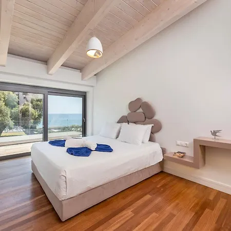 Kiotari Dream Beachfront