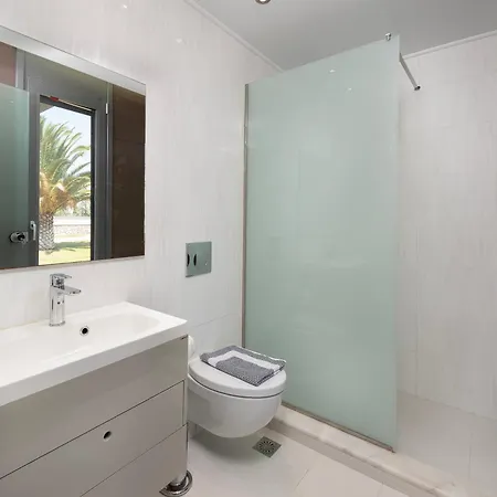 Kiotari Dream Beachfront Villa Gennadi