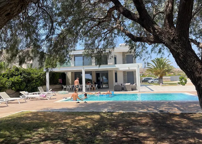 Kiotari Dream Beachfront *