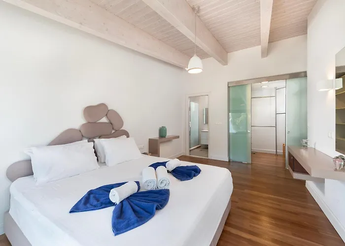 Kiotari Dream Beachfront *