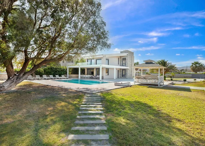 Villa Kiotari Dream Beachfront